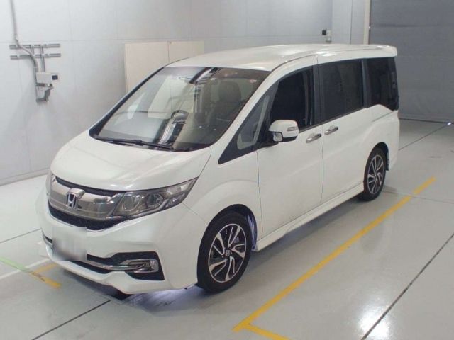 33685 HONDA STEP WAGON RP3 2016 г. (CAA Chubu)